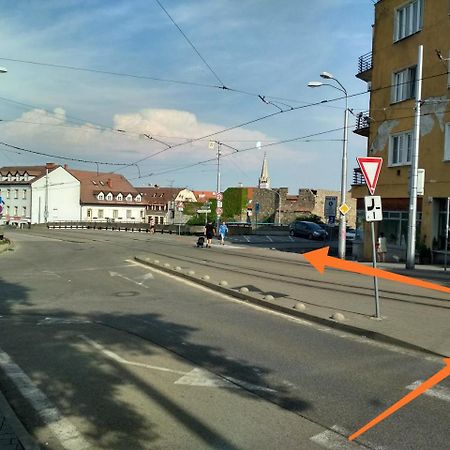 Stay In City Apartment Bastova Братислава Екстериор снимка
