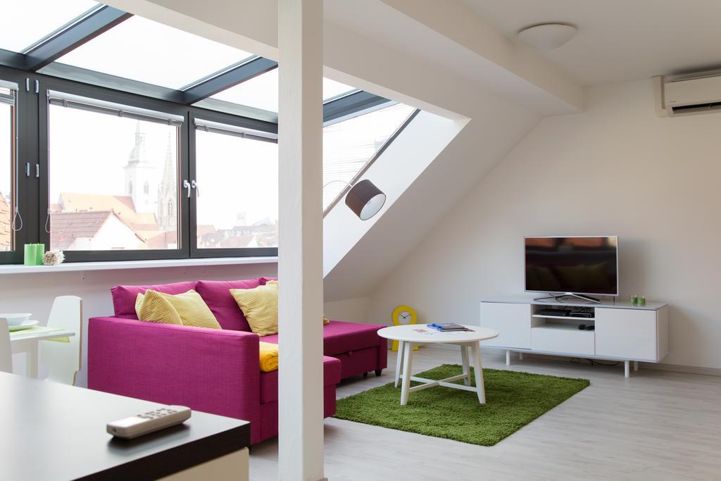 Stay In City Apartment Bastova Братислава Екстериор снимка