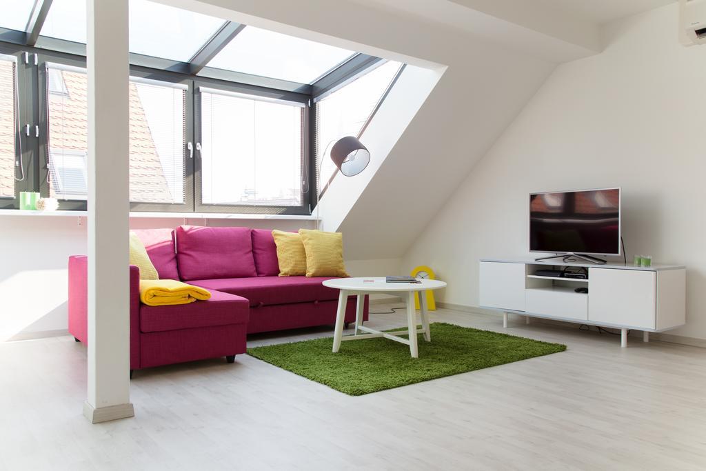 Stay In City Apartment Bastova Братислава Екстериор снимка