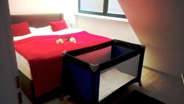 Stay In City Apartment Bastova Братислава Екстериор снимка