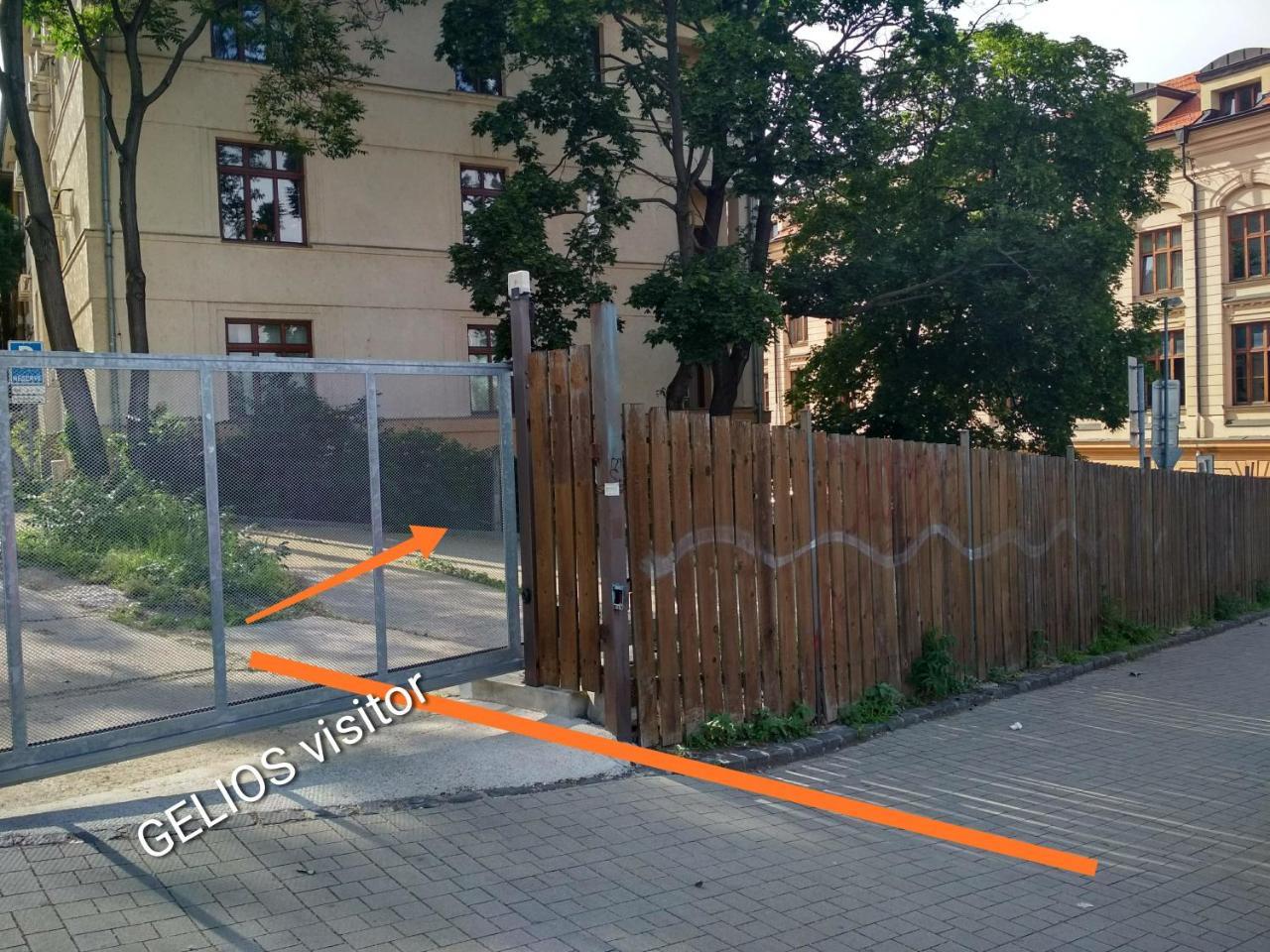 Stay In City Apartment Bastova Братислава Екстериор снимка